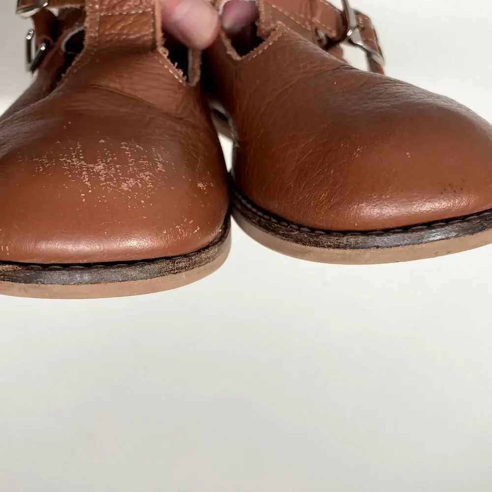 Mon Petit Shoes Hard Sole T-Strap Shoe - Brown - Leather - 11